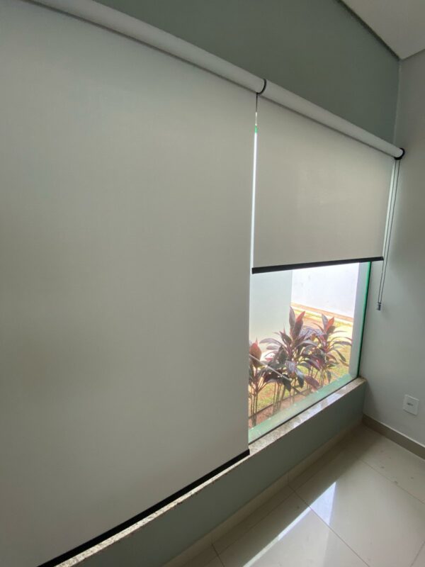 Tela Solar 1% – Privacidade e Conforto Térmico sem Perder a Luz Natural - Image 2